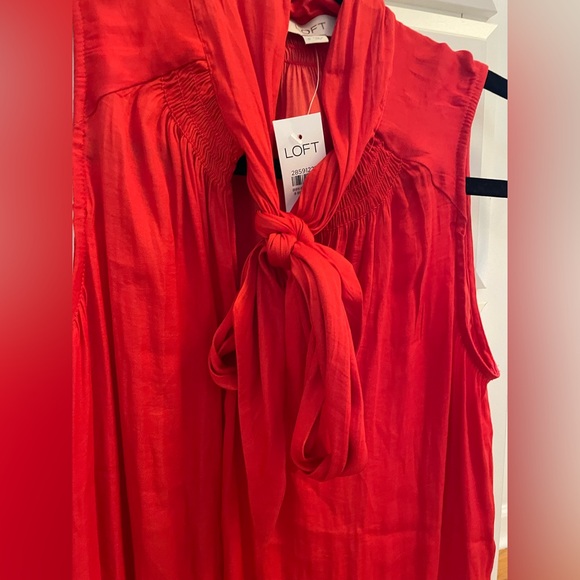 LOFT red blouse - Picture 2 of 4